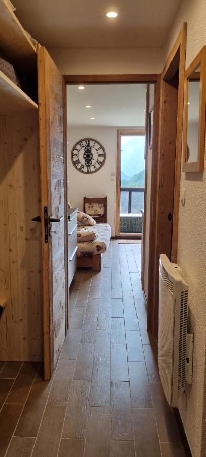 Studio Uissan Pour 5 Personnes A Cote Des Pistes Huez Exterior photo